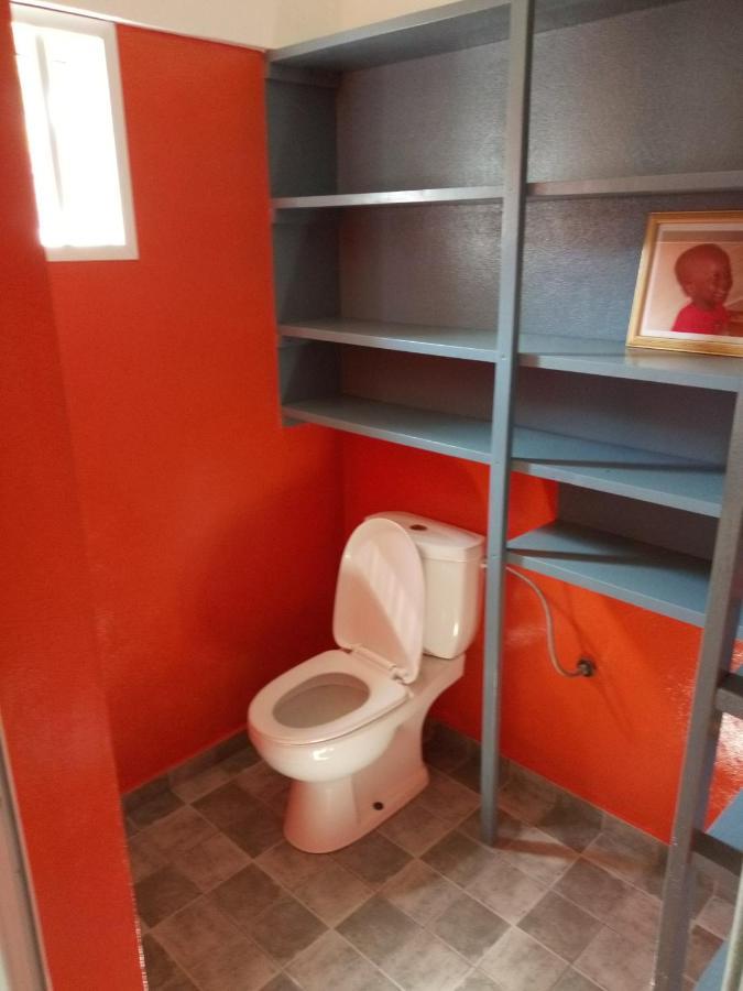 Maison Charlotte Forever Chambre D'Hotes Chez Un Couple Belgo Togolais 로메 외부 사진